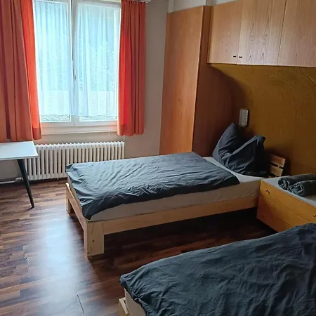 Adrenalin Backpackers Hotel-3